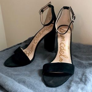 Sam Edelman Black Velour Yaro Heels